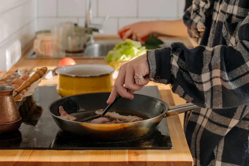 Shrink-Wrapped and Sold Short: What Supermarkets Did to Your Bacon